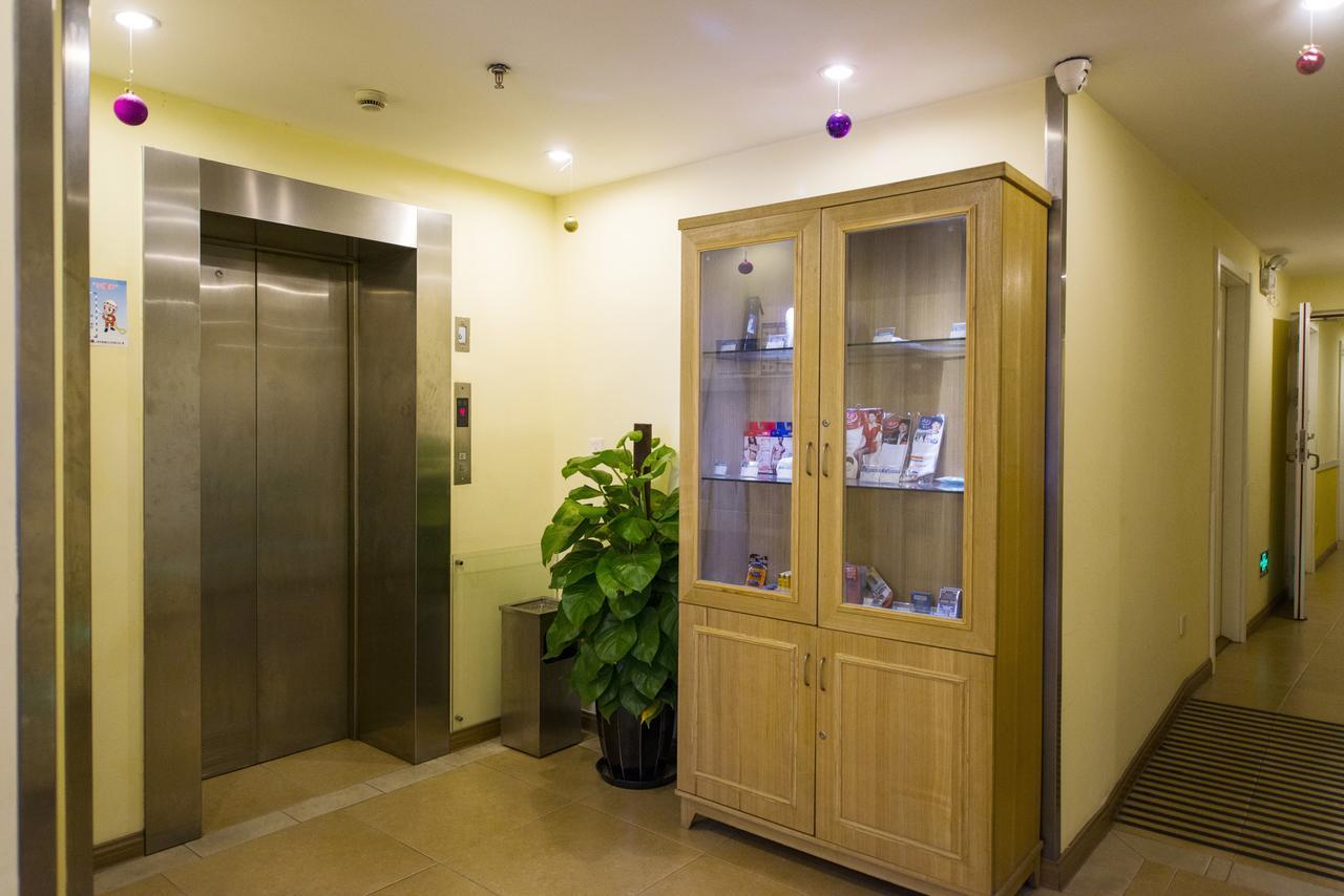 Home Inn Kunming Dongfeng Square Metro Station エクステリア 写真